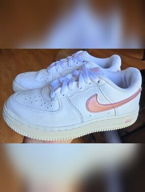 Sz 2.5Y Little Kids NIKE AIR FORCE 1 Next Nature White Leather Casual Shoes